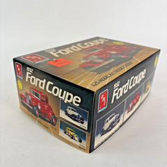 AMT 1:25 1932 Ford Coupe 3 on 1 Model Kit #6578 OPENED BOX