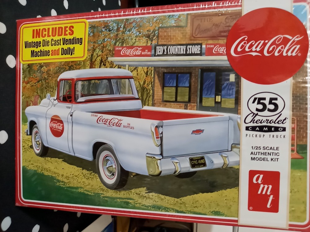 Coca-Cola 1955 Chevrolet Cameo Pickup Truck AMT 1/25 Scale Model Kit AMT1094/12