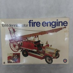 1914 Dennis Motor Fire Engine Large 1/16 Scale Entex # 8473 Partially Assembled