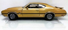 Oldsmobile 442 OLDS Built Muscle Race Classic Car Model Hot Rod Carousel GO1 24