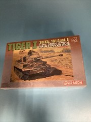 Dragon Tiger I Sd.Kfz. 181 Ausf. E Late Production Tank Model Kit