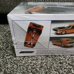 Revell 1/24 1970 Dodge Challenger 2 ‘N 1 New In Box