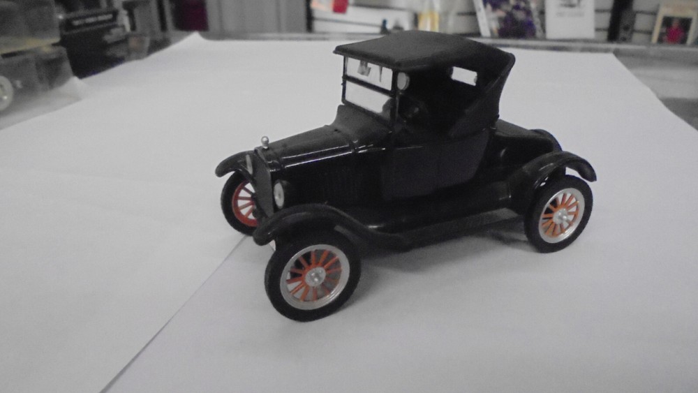 1925 Model T Roadster 1/32