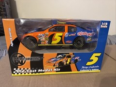 Motorworks Terry Labonte Kellog’s Racing Nascar 1:24 Die Cast Model Kit
