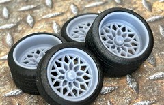 1/24 Scale: 21/20 Inch “Trans Am Snowflake” Wheels W/ Wide Rear Street Tires