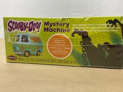 Polar Lights Scooby Doo Mystery Machine Snap Plastic Model Kit 1:25 Scale