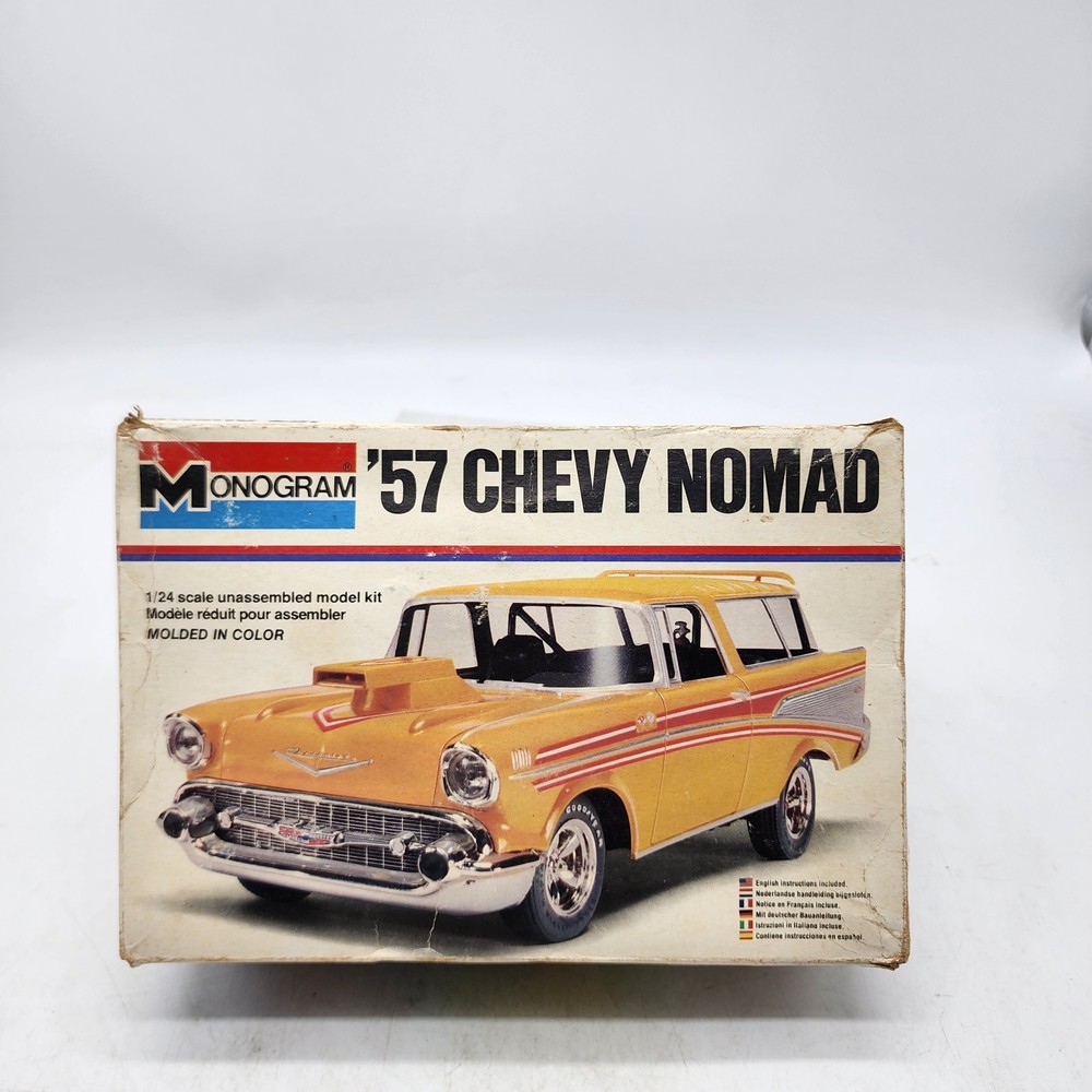 UH Monogram Yellow 1957 Chevy Nomad 1/25 Scale Model Kit #2235 READ DESCRIPTION