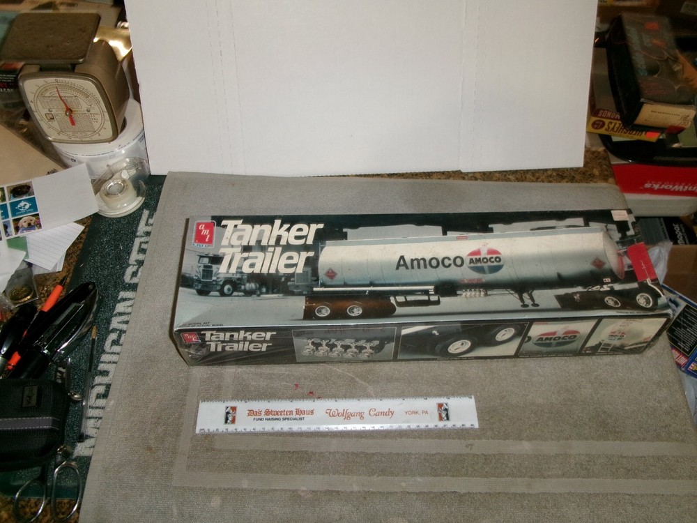VINT AMT AMOCO GAS TANKER TRACTOR TRAILER 1/25 PLASTIC MODEL KIT – SEALED