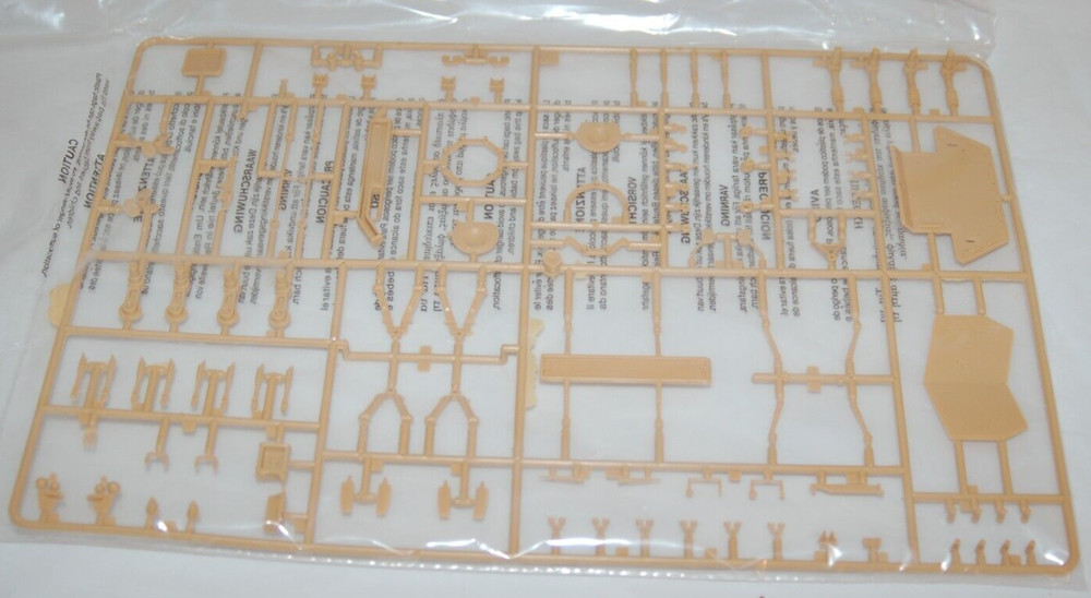 1/35 PARTS SPRUE B FROM ESCI LAV-25 TUA IN SEALED BAG SUSPENSION HULL MISC PARTS