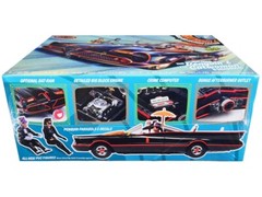 1966 Batmobile Bad Guy Getaway Edition w/ Penguin & Batman 1:25 Skill 2 Model