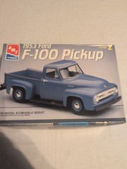 AMT ERTL 1953 Ford F-100 Pickup 1/25 Model Kit #6487 1994.
