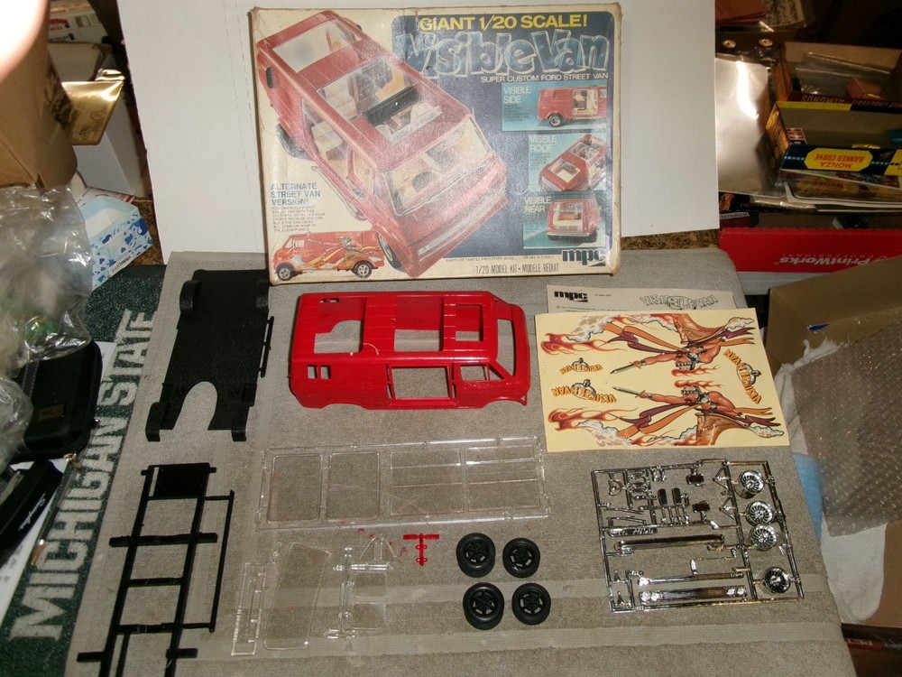 MPC 1/20 GIANT FORD INVISIBLE VAN PLASTIC MODEL CAR KIT – UNBUILT – 23 PHOTOS