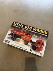 Lindberg 1/25 Scale Little Red Wagon Drag Racing Team