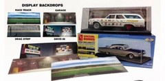 AMT 600 Clear Display CASE w/ black base and 4 backdrops for cars 1/24 and 1/25