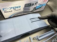 1/25 1972 Ford C-700 Ramp Truck Race Car Hauler Model Kit with Engine & Clears