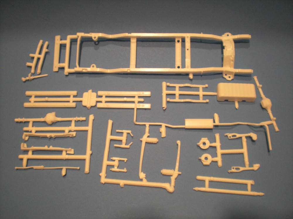 77 1977 Ford E150 Delivery Van Coke 1/25 frame chassis axle rear end truck