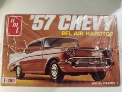 AMT ’57 Chevy Bel Air Hardtop Model Car Kit 1:25 ~ NEW