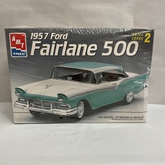 AMT 1957 Ford fairlane 500 Open Box Parts In Sealed Plastic Bags 1/25 Model Kit