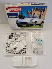 Gunze Sangyo 1965 Jaguar XK-E Model Kit 1:24 Sealed Parts Made In Japan 1994