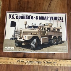 Meng SS-005 1:35th scale U.S. Cougar 6×6 MRAP Vehicle NIB