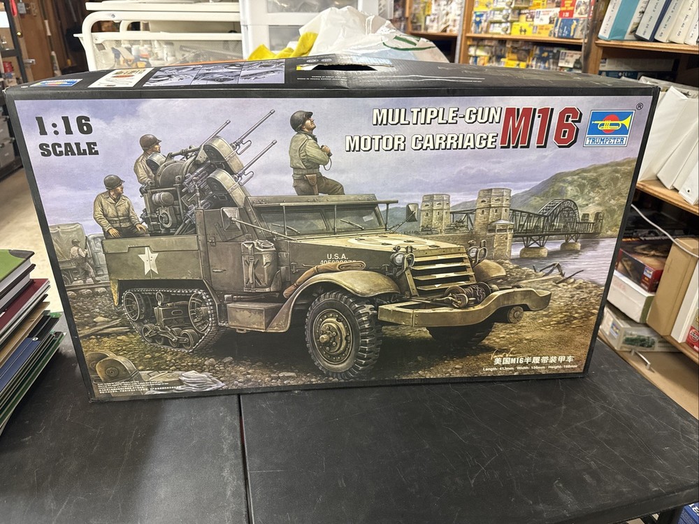 Trumpeter 1/16 M-16 Multiple Gun Carriage Halftrack Model Kit with Extra