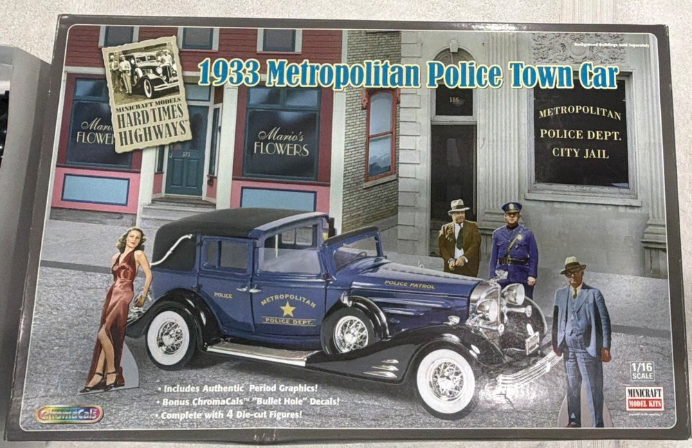 Minicraft 1933 Metropolitan Police Town Car 1:16 Plastic Unassembled Kit 11230