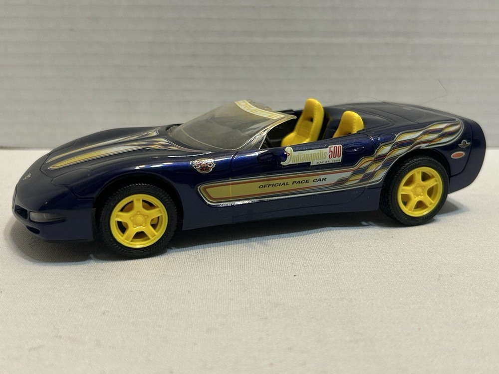 1998 Corvette Indy 500 Pace Car AMT Promo Model Mint Very Rare