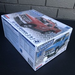 Monogram Trucks 1980 ’80 Ford Bronco 2 ‘n 1 85-7214 Sealed 1:24 Scale