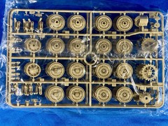 Tamiya 49504, 1/35 Tiger I Ausf. E Late Version Heavy Tank Model Kit, Vintage.