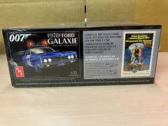 AMT 1/25 scale 1971 Ford Mustang Mach 1 model car kit – 007 Movie Car