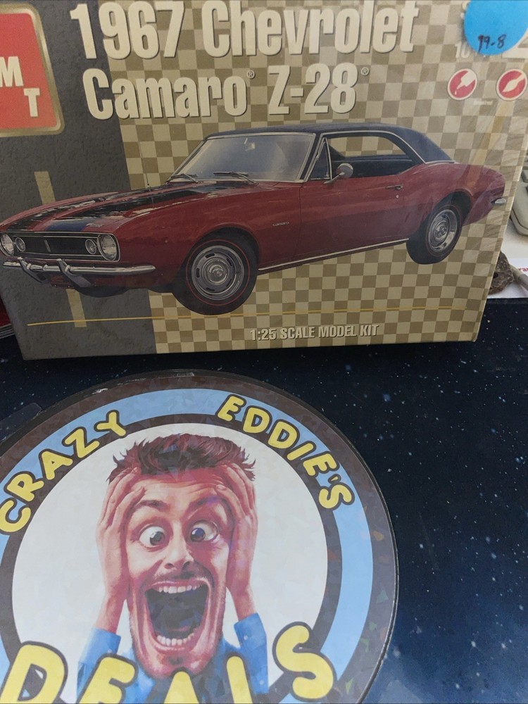 Amt. 1967 Chevrolet Camaro Z28 plastic model kit 125 scale.