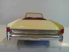 AMT 1962 Lincoln Continental Convertible Built model 1/25 Read Description