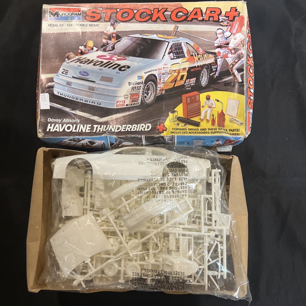 Monogram Stock Car + Davey Allison’s Havoline Thunderbird 1:24 Model As Pictures