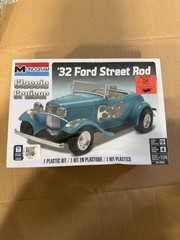 ‘32 Ford Street Rod Monogram 1:24 NEW FACTORY SEALED *US Seller*