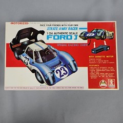Bandai Plastic Model FORD J Cassette Motor 1:24 Scale Model Kit Japan