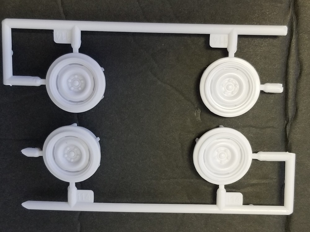 4 – 1968 Mustang GT STOCK STEEL WHEELS from Revell 1:25 Model Kit 68 STEELIES