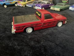 Lindberg Chevy S-10 Lowrider Bed Dancer! 1/22 Model Kit Build n’ Play! Rare!!!