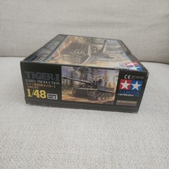TAMIYA WWII Tank Model 1/48 German Tiger I Early Production open box