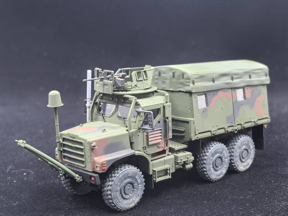 1/72 US Army MTVR Armored Transport Vehicle Resin Static Model 3D Printed Gift