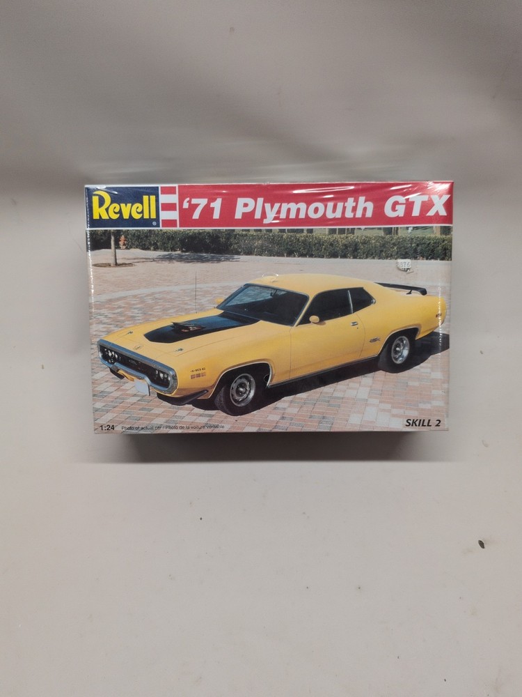 Revell 1971 ’71 Plymouth GTX Vintage 1995 1:24 Model Kit #7608 Factory Sealed