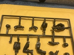 1:35 Scale Model Parts 1 1/2 Ton Personnel Carrier Figures Only