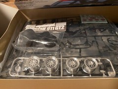 Tamiya 1:24 Taisan Starcard Porsche 911 GT2 Model Kit # 24175*2500 – Open Box