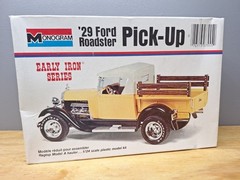 Revell AMT Ertl Monogram MPC 1/24 Model Part 1929 Ford Pickup HotRod Olds Engine
