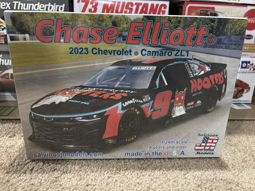 Salvino’s Jr Models 1/24 Scale Chase Elliot 2023 Chevy Camaro ZL1 NASCAR Hooters
