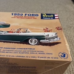 Original Revell H-1227 1959 Ford Fairlane Skyliner Retractable 1/25 Unbuilt
