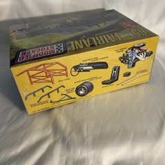 2020 AMT 65 Ford Fairlane Modified Stocker Plastic Model Car Vehicle Kit 1/25