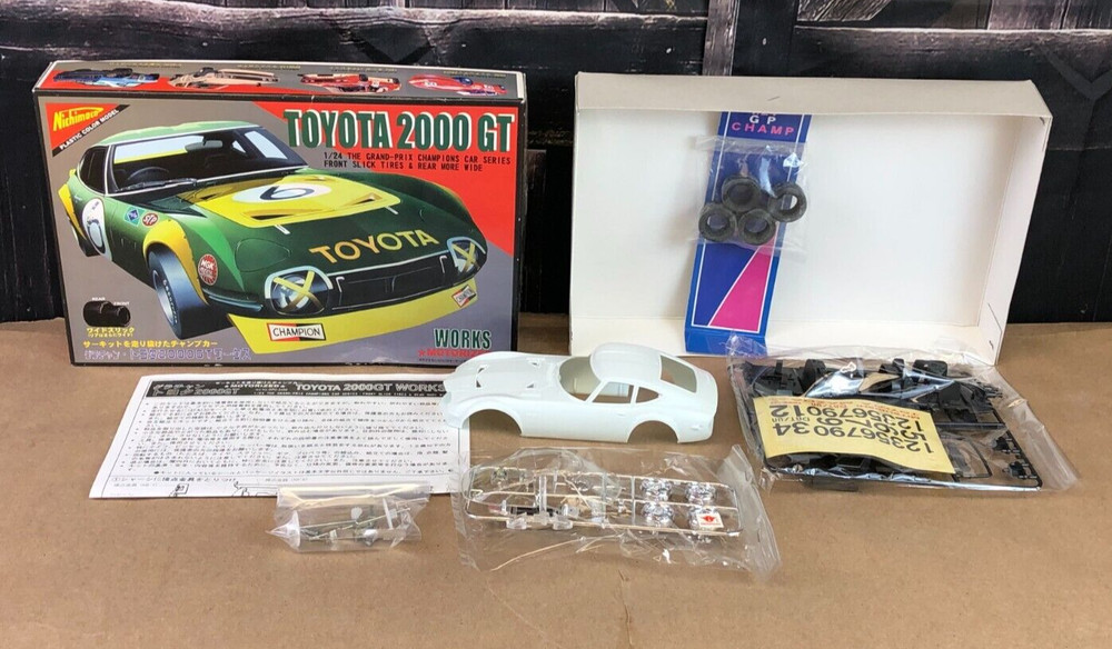 Nichimo Co. Japan 1:24 Model Kit TOYOTA 2000 GT GRAND PRIX CHAMPION ~ NO MOTOR
