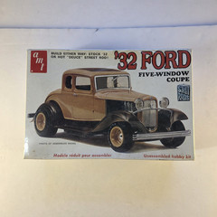 32 Ford Five Window Coupe AMT 1:25 In Factory Sealed Box