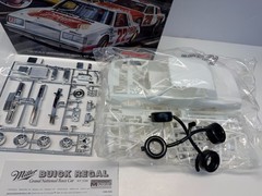 Monogram 1:24 #22 Bobby Allison’s Miller Beer Buick Regal Sealed Inside Model