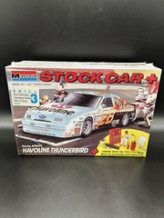 Monogram 1990 Davey Allison Havoline Thunderbird 1:24 Model Car Kit Sealed!!!